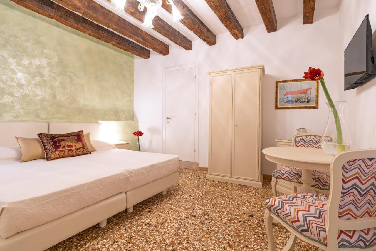 Hotel Residenza San Silvestro Venecia Exterior foto